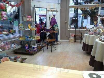 Ciarrai Jeanne Confections