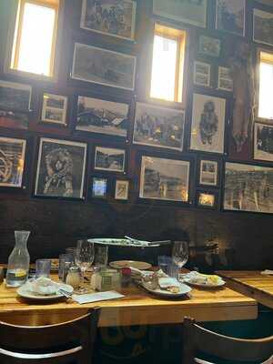 Prospectors Pizzeria & Alehouse