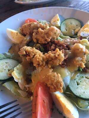 Frenier Landing Retuarant And Oyster Bar