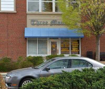 Three Monkeys Tavern And Grill