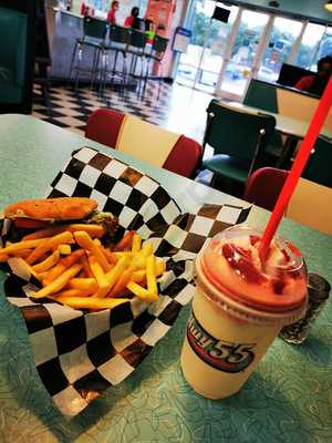 Hwy 55 Burgers And Shakes