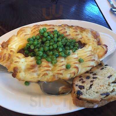 Donahue's Madison Beach Grille