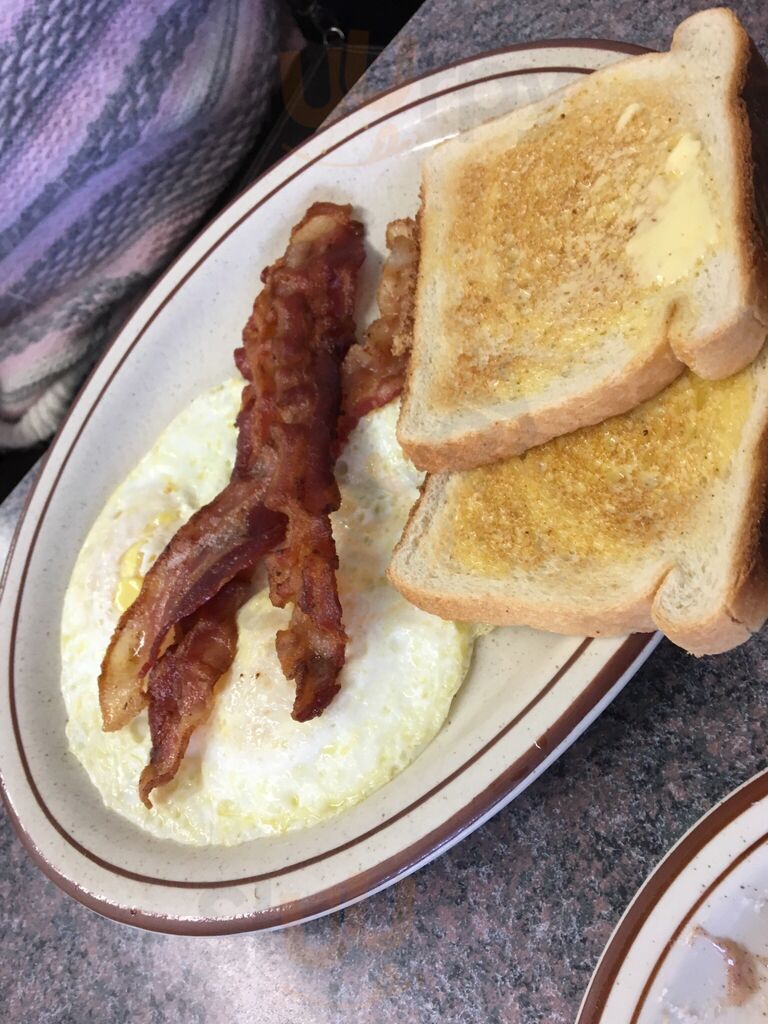 Vasili's Corner Cafe