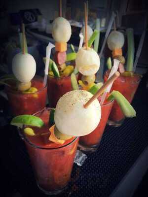 Casino Inn Bar & Grill