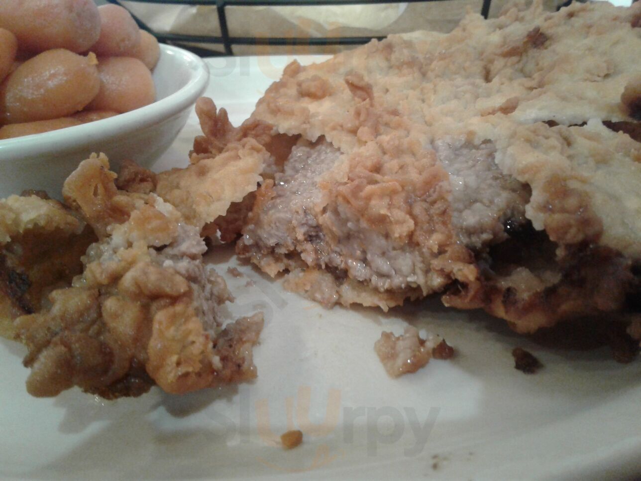 Home Town Restaurant Deli & Bakery