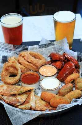 Baron Long Bar & Grill