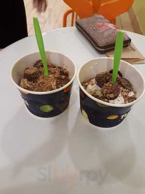 Tutti Frutti Frozent Yogurt At Auburn Mall