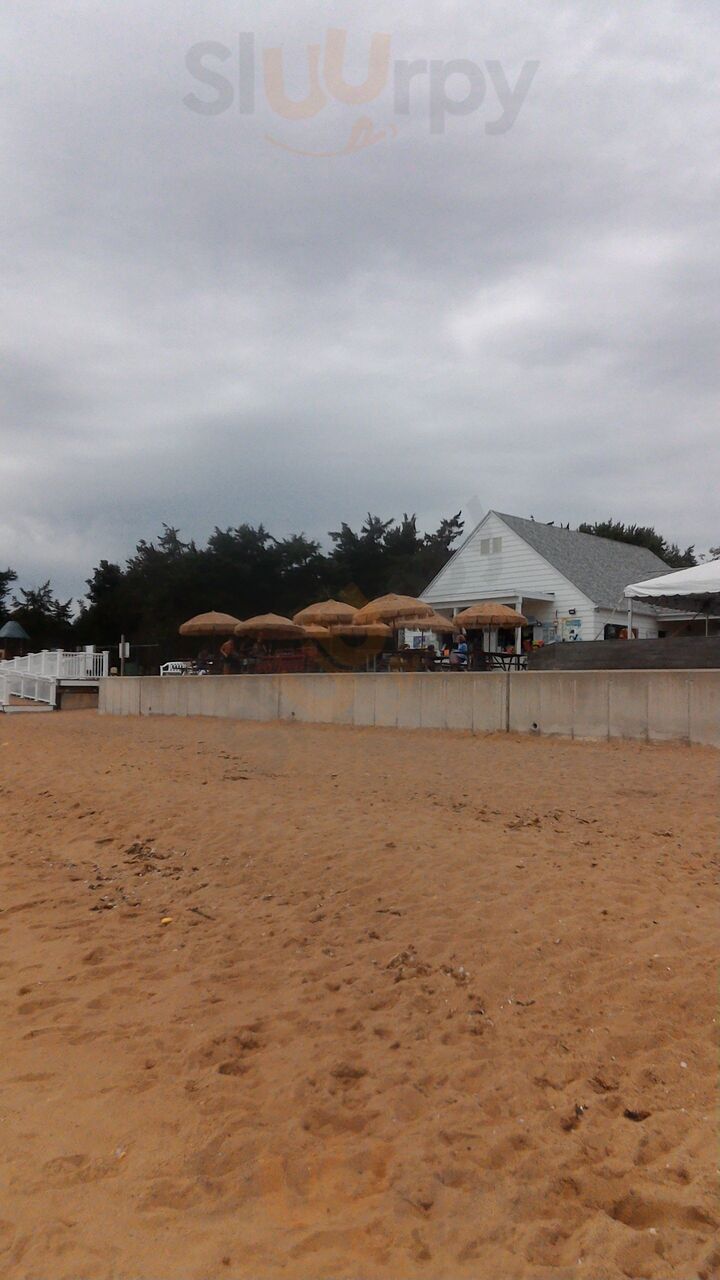 M & J Beach Grille And Seafood