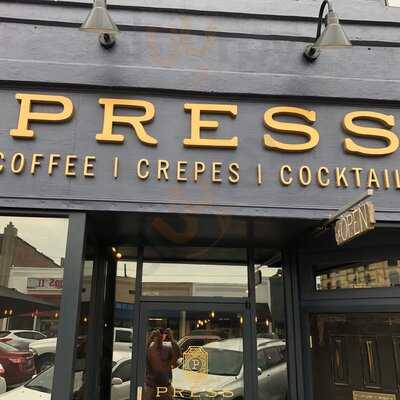 Press Coffee+crepes