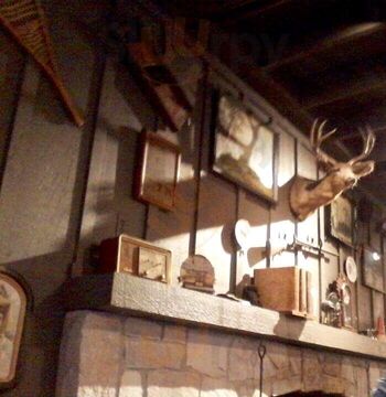 Cracker Barrel Old Country Store And Restaurant