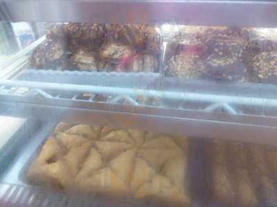 South Lyon Village Bakery