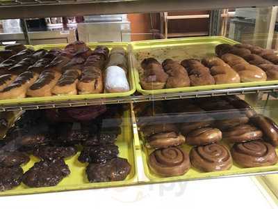 South Lyon Village Bakery