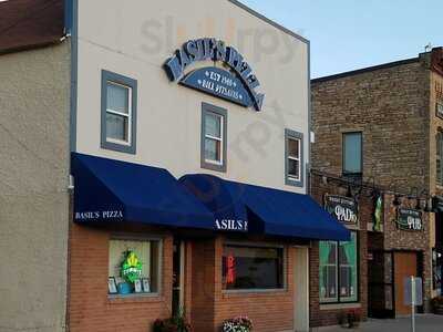 Basil's Pizza Palace