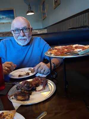 V Pizza & Tap Garden - Fleming Island