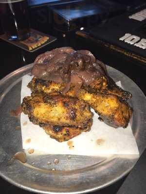 V Pizza & Tap Garden - Fleming Island