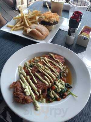 Macgregor's Restaurant And Tavern