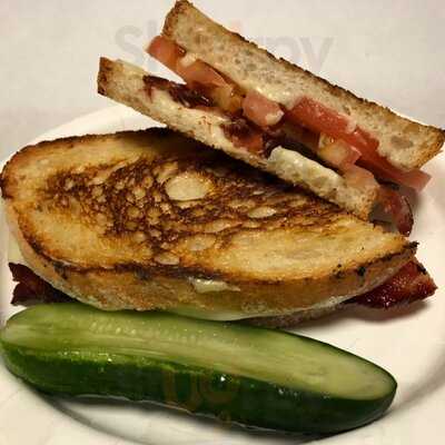 Ken's Ny Deli & Pizzeria