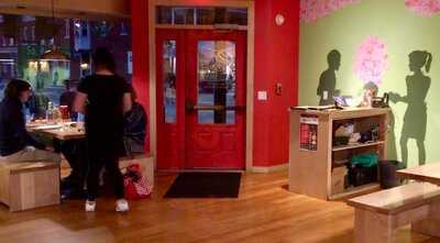 Yum Yum Noodle Bar - Redhook