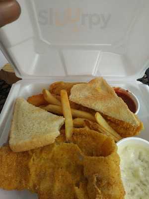 Six Shooters Bar And Grille