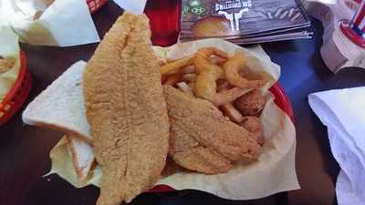 Six Shooters Bar And Grille