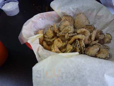 Six Shooters Bar And Grille