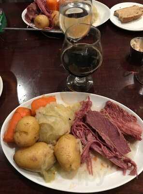 Murphy's Taproom And Carriage House