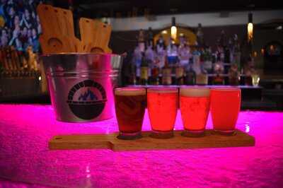 Brick House Bar & Grill