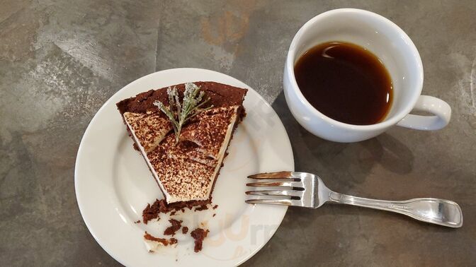 Cafe Della
