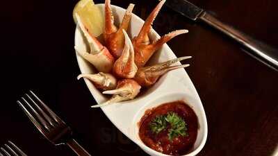 The Cove Steakhouse And Raw Bar