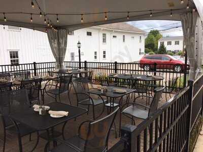 Mad Jack's Grill And Pub