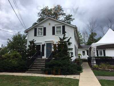 Mad Jack's Grill And Pub