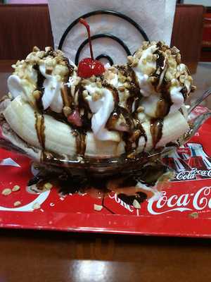 Pop The Top Soda Shop - Photo 8