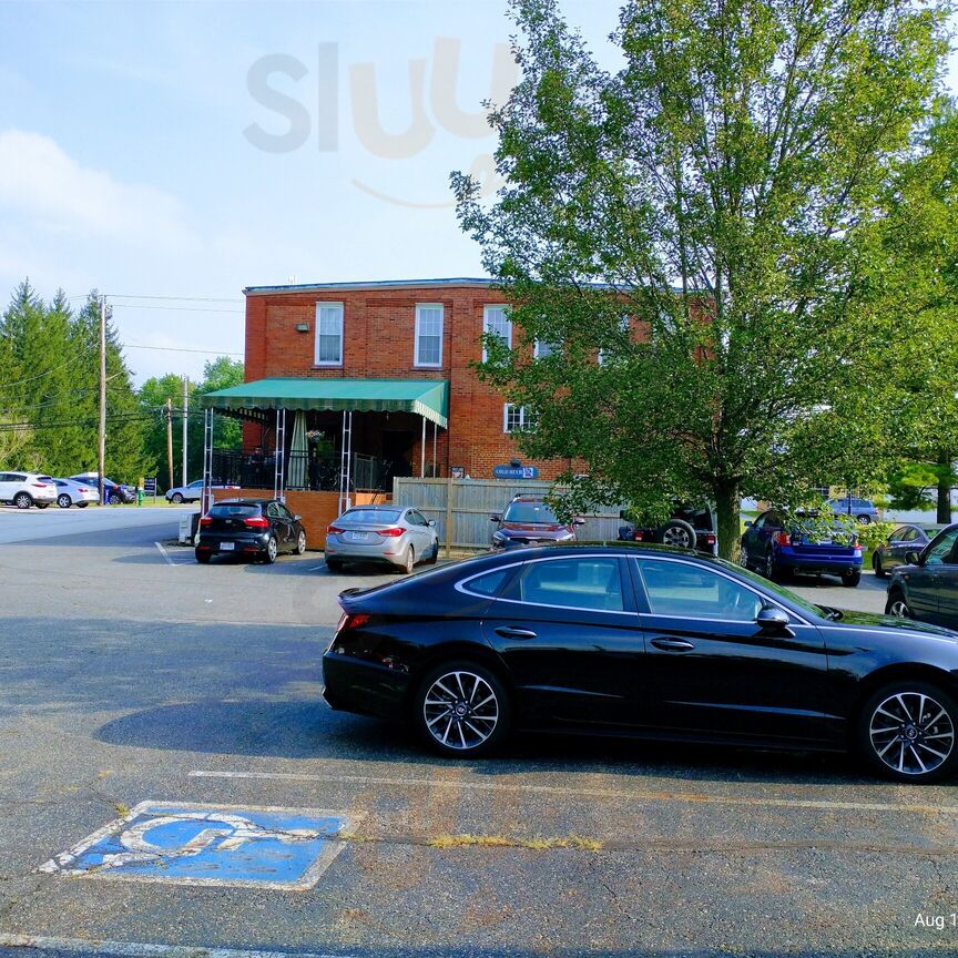 The Mason Jar Grill And Pub