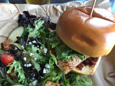 Chinooks Waterfront Restaurant