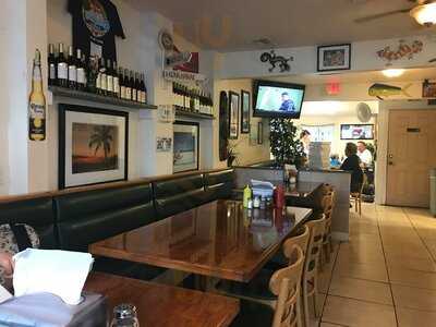 Siri's Gourmet Burgers & Pizza