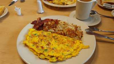 Sunrise Restaurant & Lounge