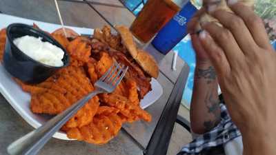 Beer & Belly Sports Grille