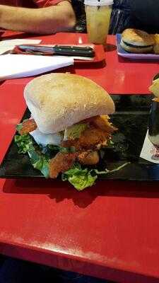 Red Robin Gourmet Burgers