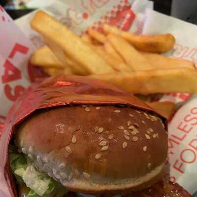 Red Robin Gourmet Burgers