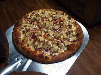 Aviator Pizza & Brew Company