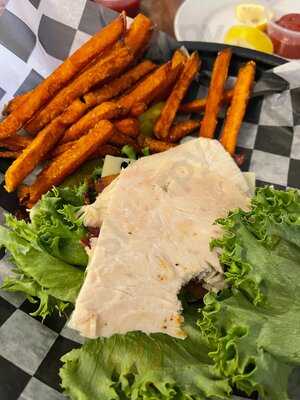 Gathering Grounds Patisserie & Cafe