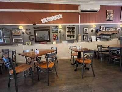 Gathering Grounds Patisserie & Cafe