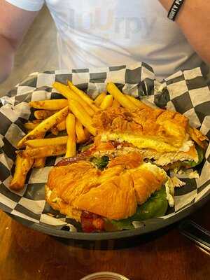 Gathering Grounds Patisserie & Cafe