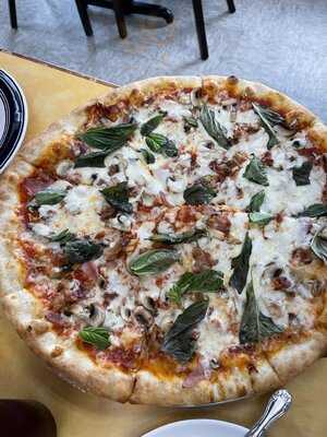 Il Vesuvio Italian Restaurant & Pizzeria