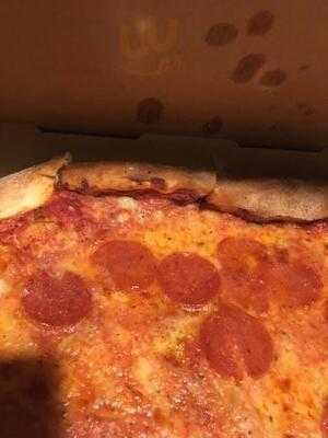 City Pizza Bar & Grill