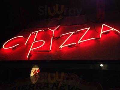 City Pizza Bar & Grill