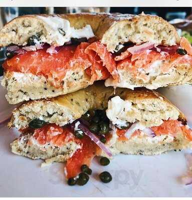 Bruchelle's Bagel Bistro