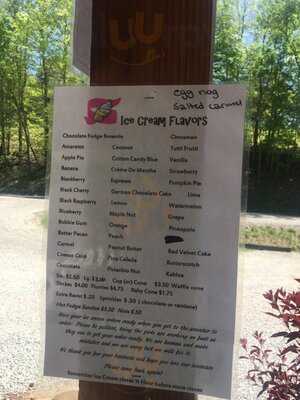 Old Man's Cave General Store