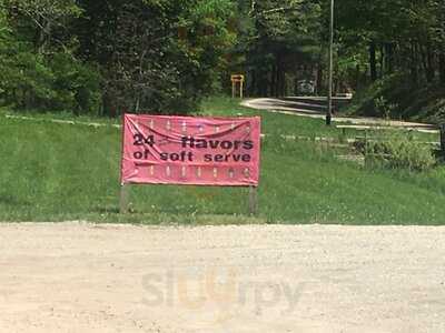 Old Man's Cave General Store