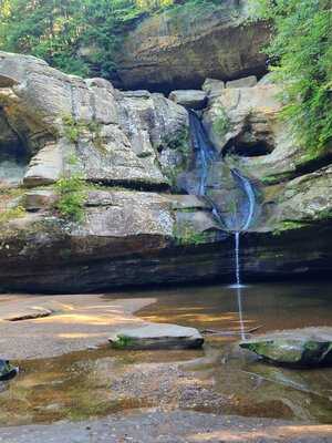 Old Man's Cave General Store